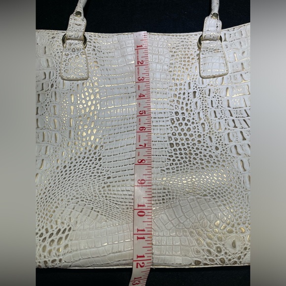 MARC FISHER Tote bag, approx 17”W x 13”H x 4”, White/gold Alligator look PVC - Picture 12 of 15